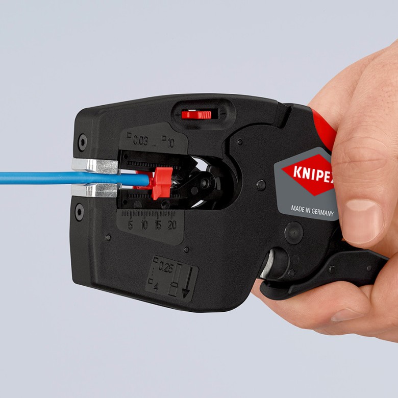 картинка Многофункциональный инструмент - стриппер для электриков NexStrip KNIPEX KN-1272190 от магазина "Элит-инструмент"
